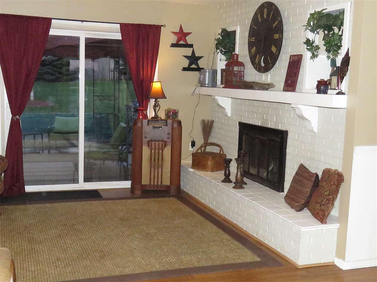 2010 Bowie Ct, Kendallville, IN 46755 photo 6
