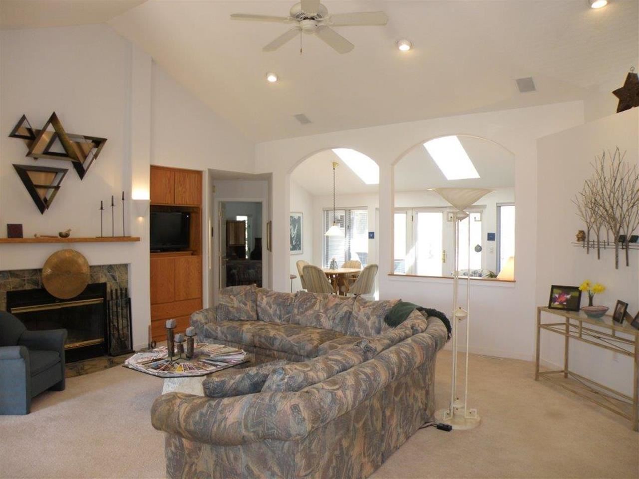 2212 Wakefield Rd, Goshen, IN 46528 photo 5