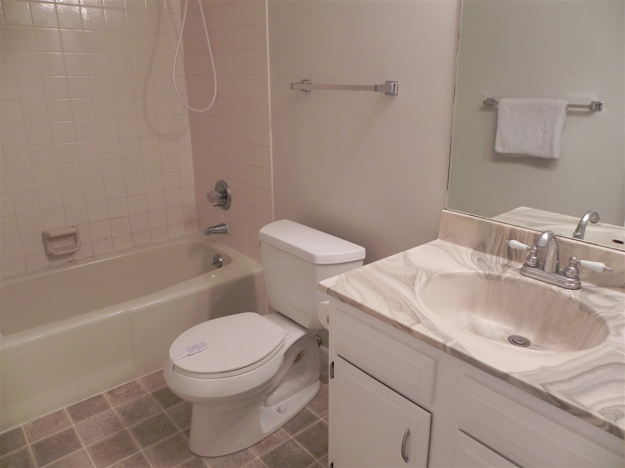 17317 Woodhurst Rd, Granger, IN 46530 photo 16