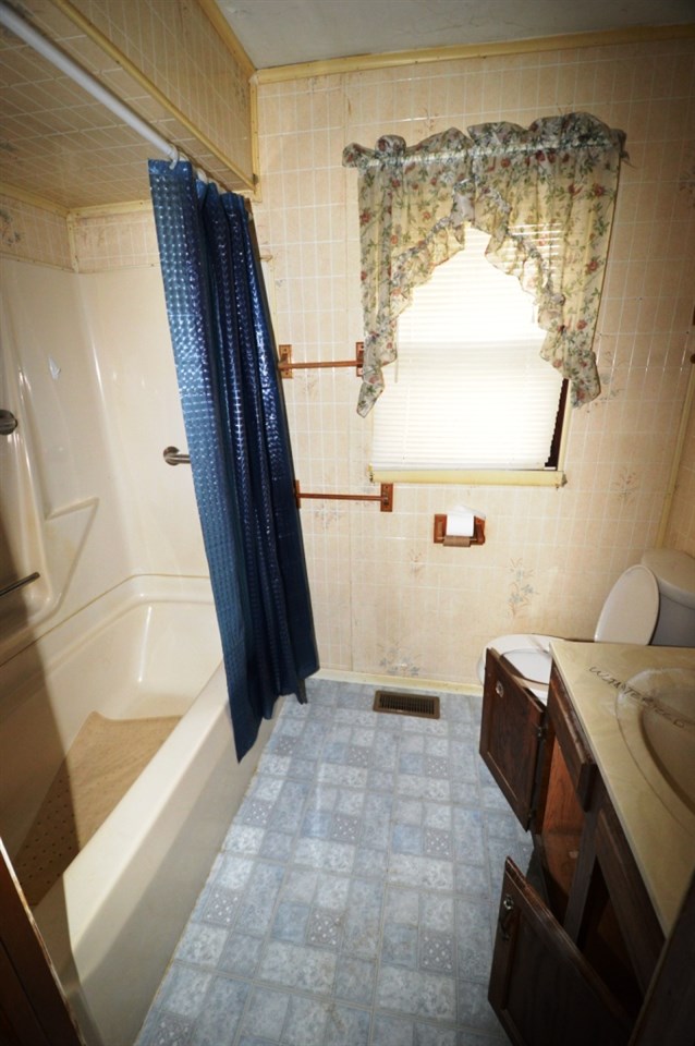 4238 N County Road 50 E, Frankfort, IN 46041 photo 13