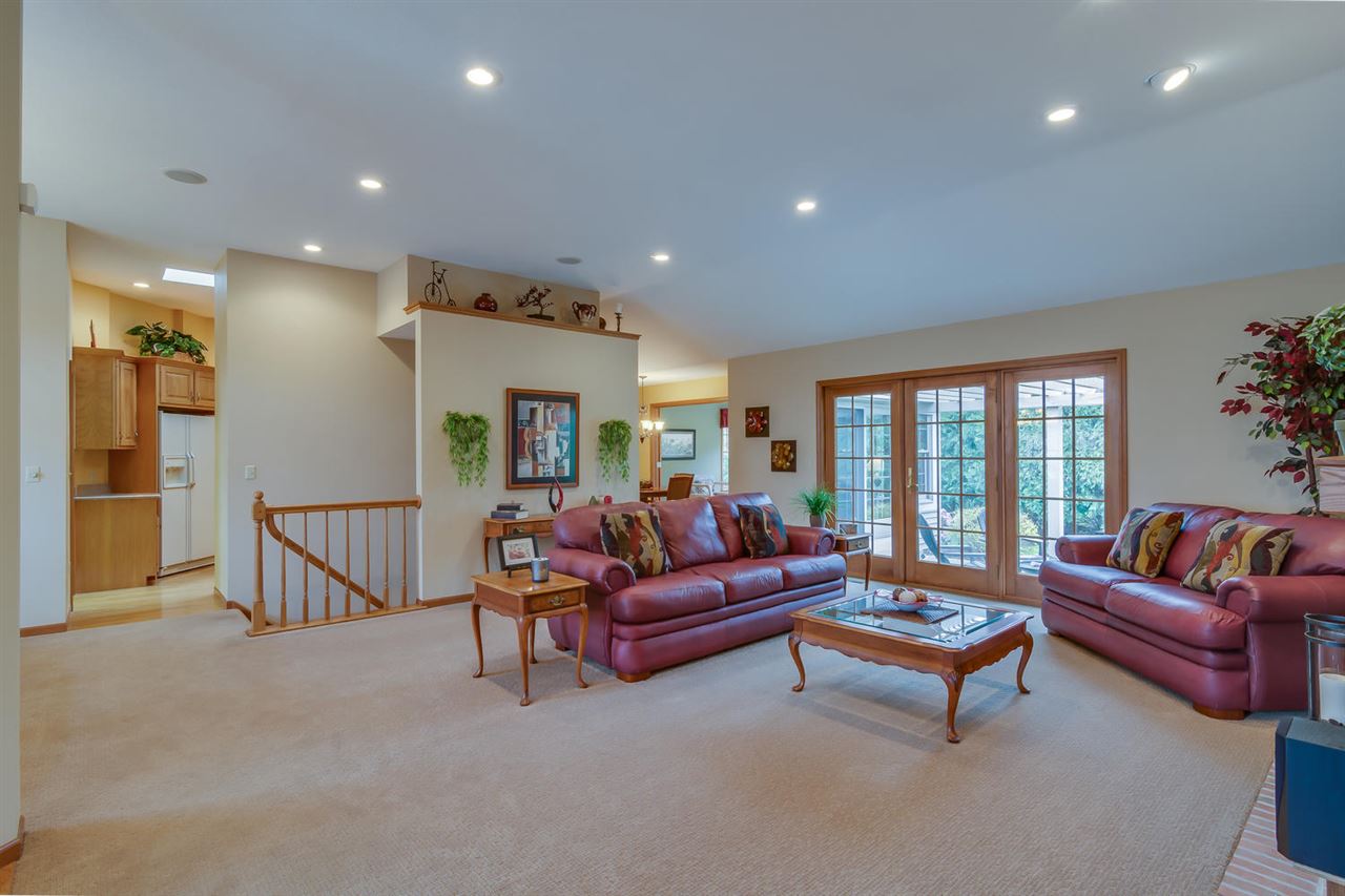 1403 Elmherst Ct, Goshen, IN 46526 photo 6