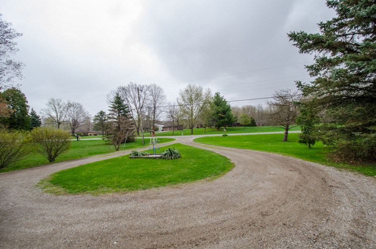 61675 Mayflower Rd, South Bend, IN 46614 photo 9