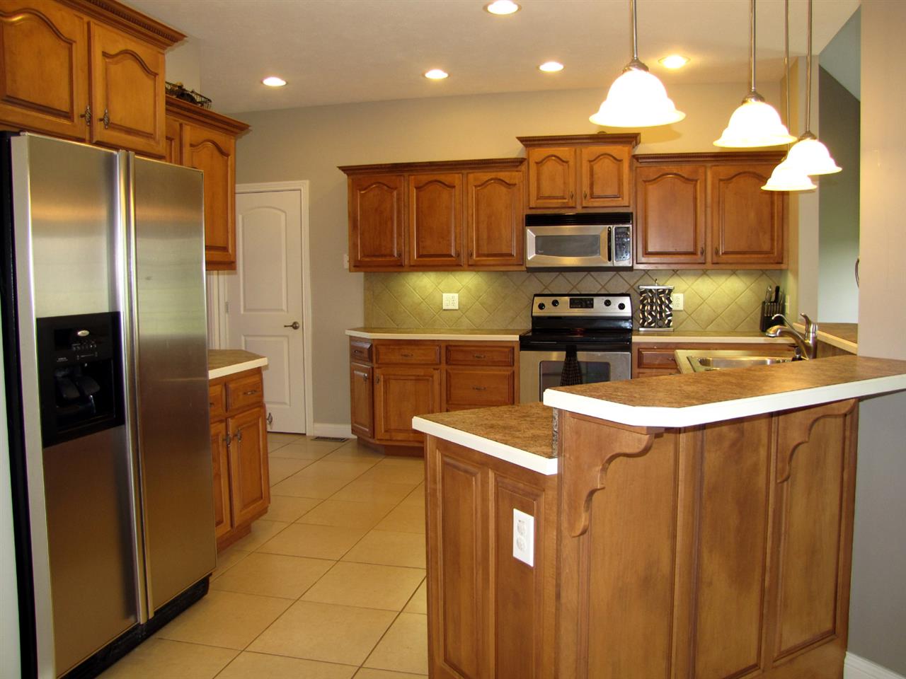 706 E Haub St, Haubstadt, IN 47639 photo 14