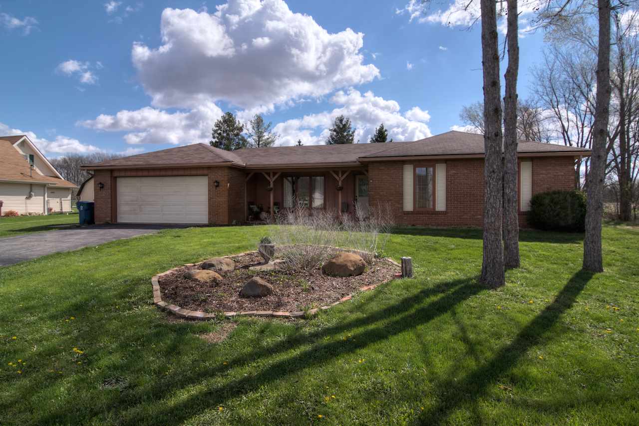 18404 Lima Rd, Huntertown, IN 46748 photo 1