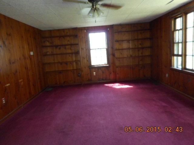 323 N East St, Bremen, IN 46506 photo 2