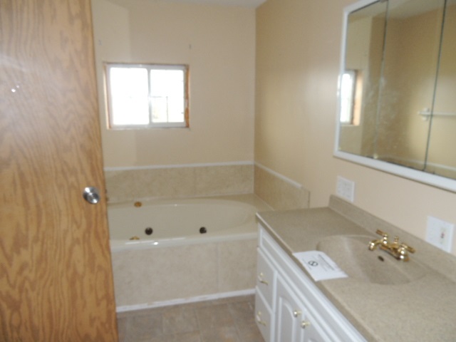 15130 Hand Rd, Fort Wayne, IN 46818 photo 8