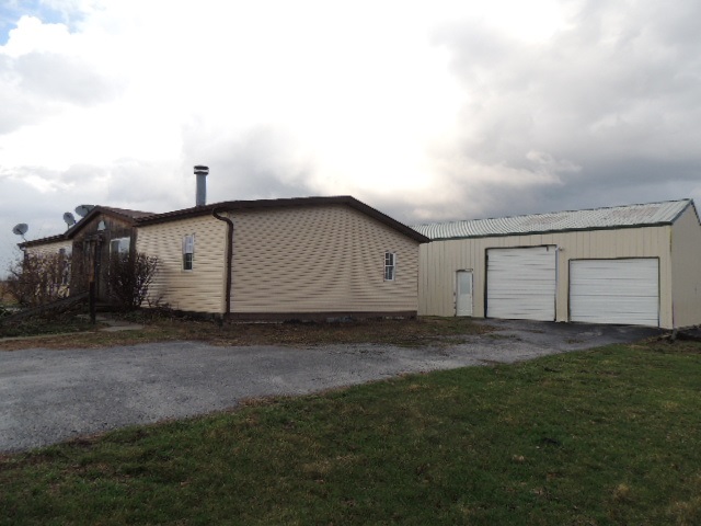 15130 Hand Rd, Fort Wayne, IN 46818 photo 2
