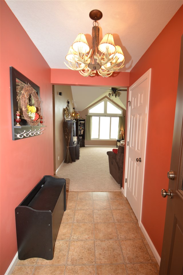 917 Mannes Pine Cv, Fort Wayne, IN 46814 photo 3