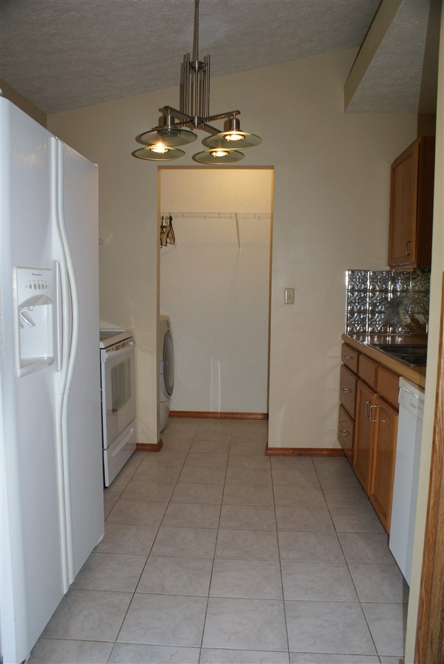 1939 Seasons Ridge Blvd, Evansville, IN 47715 photo 9