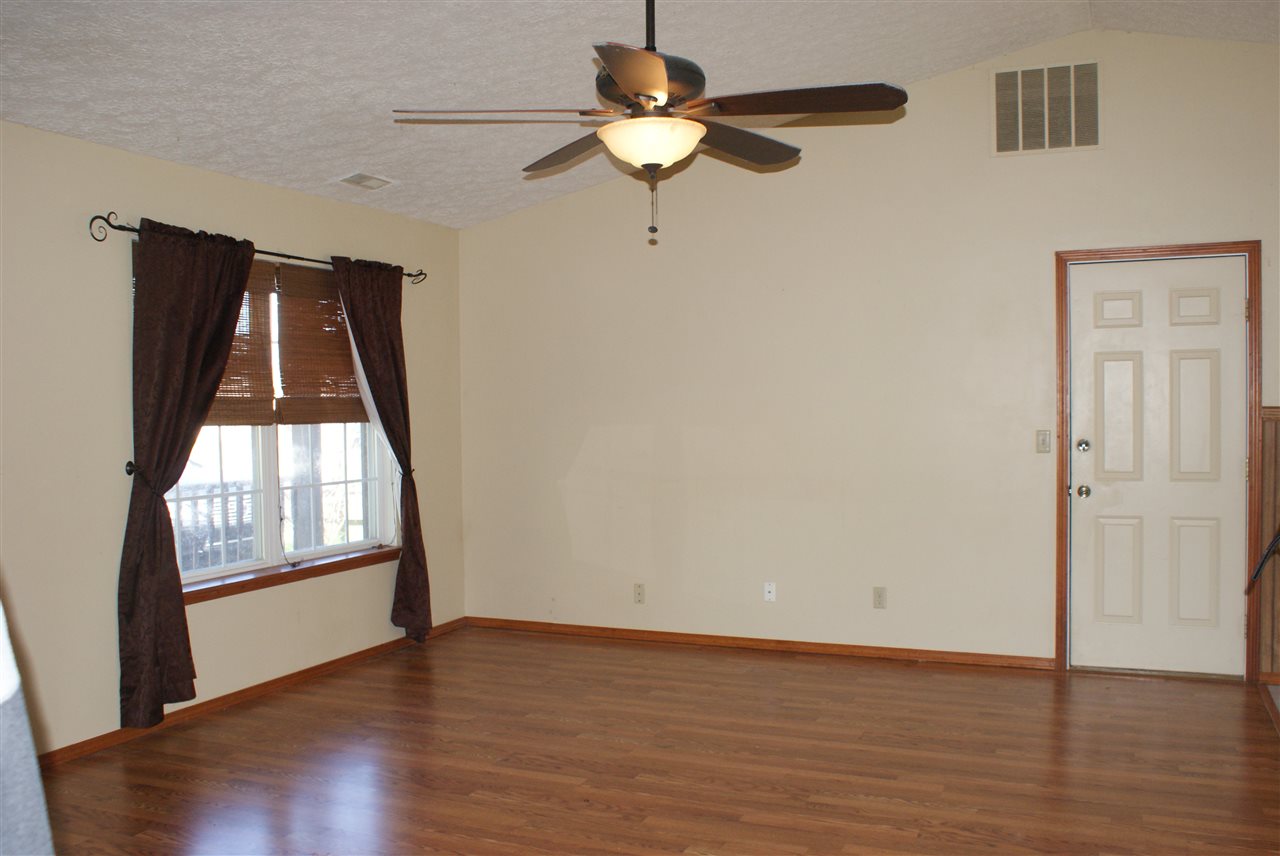 1939 Seasons Ridge Blvd, Evansville, IN 47715 photo 5
