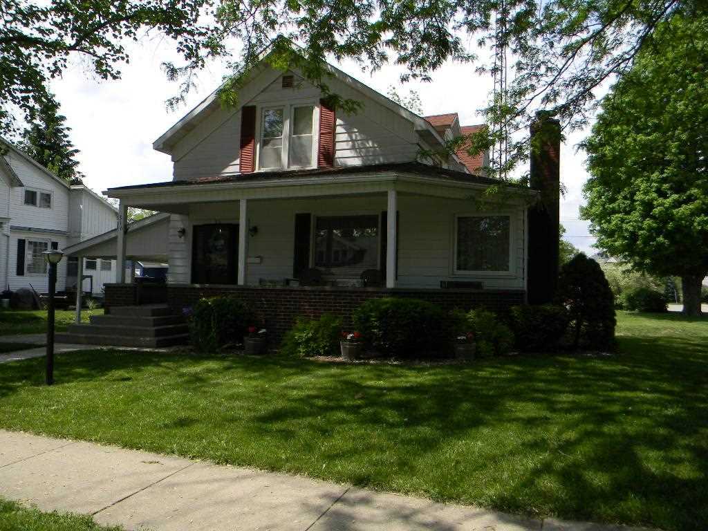 316 W Spring St, Lagrange, IN 46761 photo 2