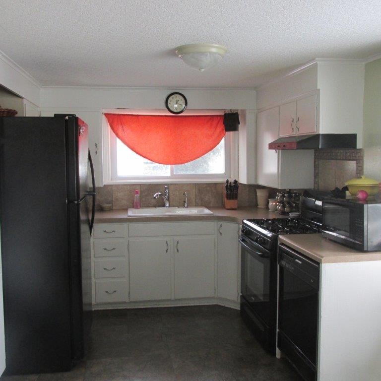 316 W Spring St, Lagrange, IN 46761 photo 17