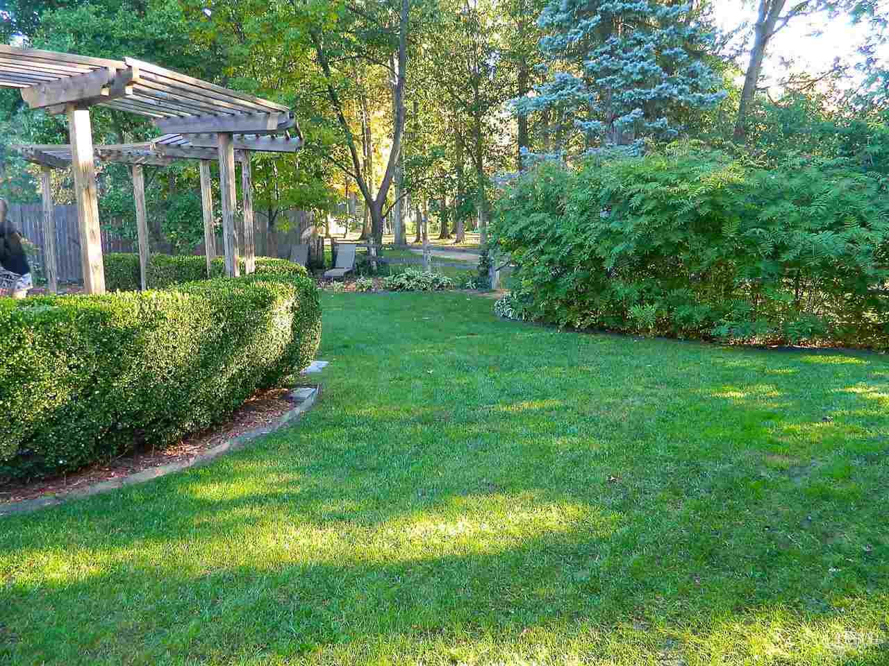 4910 Oak Creek Ct, Fort Wayne, IN 46835 photo 11