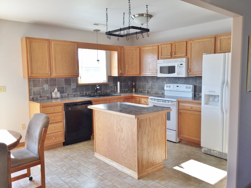 510 Freds Ct, Kendallville, IN 46755 photo 4