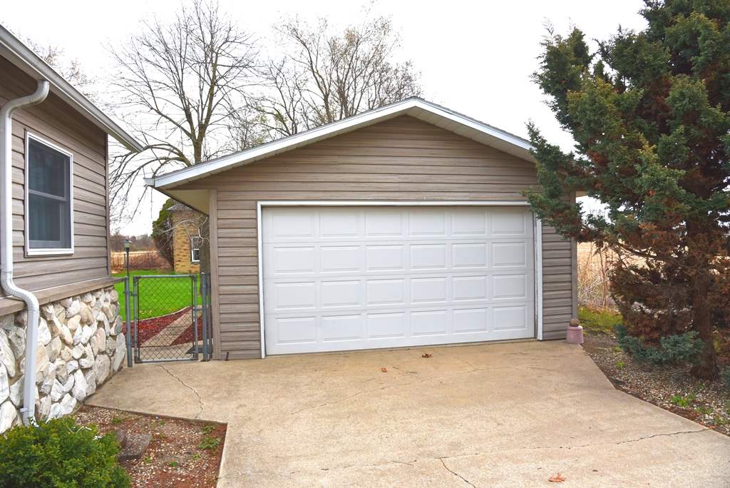 22763 Cr 4, Elkhart, IN 46514 photo 7