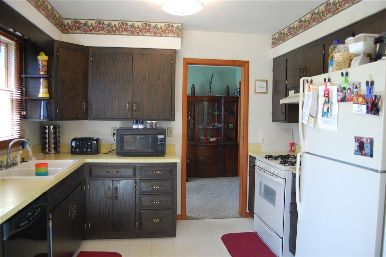 23562 Holly Dr, Elkhart, IN 46514 photo 5