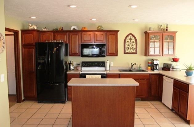 412 E Jackson St, Mentone, IN 46539 photo 6