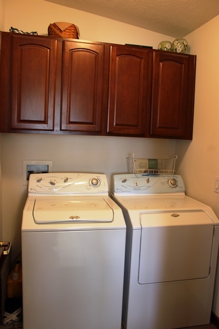 412 E Jackson St, Mentone, IN 46539 photo 17