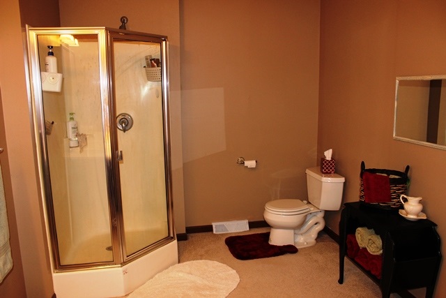 412 E Jackson St, Mentone, IN 46539 photo 11