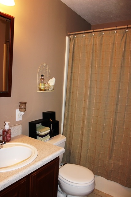412 E Jackson St, Mentone, IN 46539 photo 14