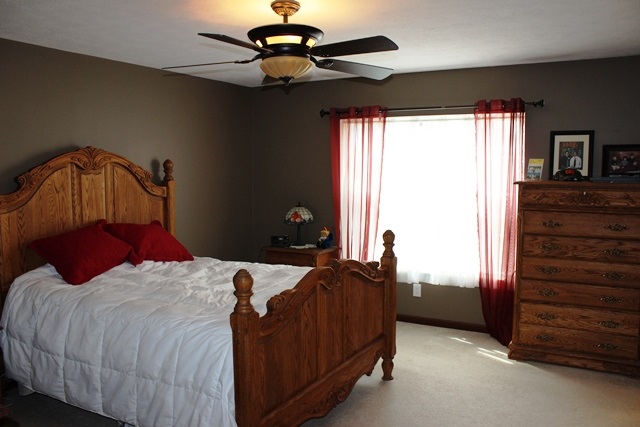 412 E Jackson St, Mentone, IN 46539 photo 12