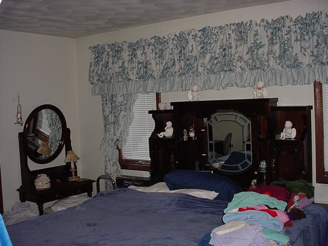 914 S 13th St, Goshen, IN 46526 photo 11