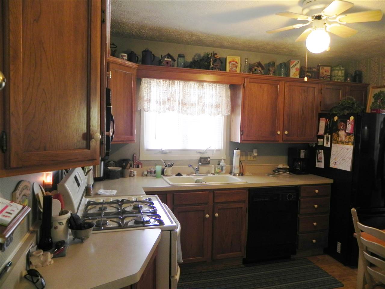 607 E Sixth St, North Manchester, IN 46962 photo 4