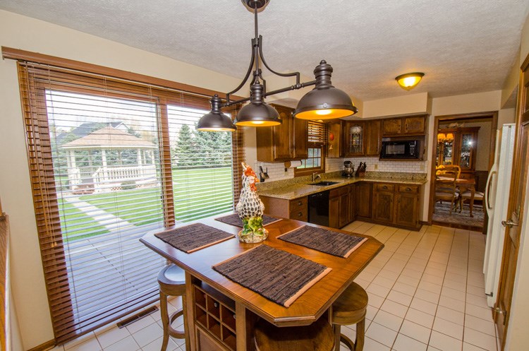 52131 Broken Arrow Dr, Granger, IN 46530 photo 15