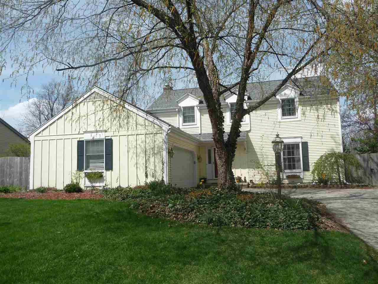 3921 Tarrington Dr, Fort Wayne, IN 46815 photo 3
