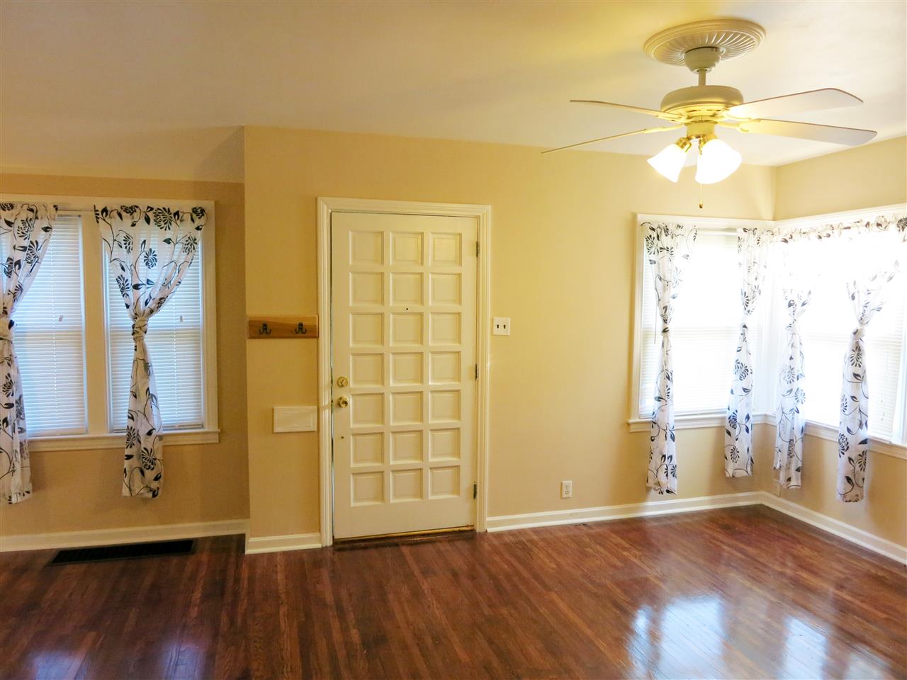3910 Pollack Ave, Evansville, IN 47714 photo 3