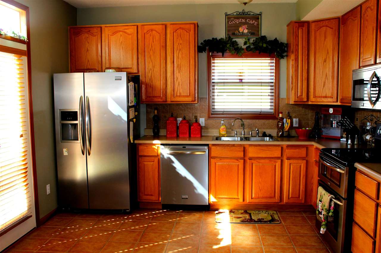 3817 Stanton Hall Pkwy, Fort Wayne, IN 46815 photo 2
