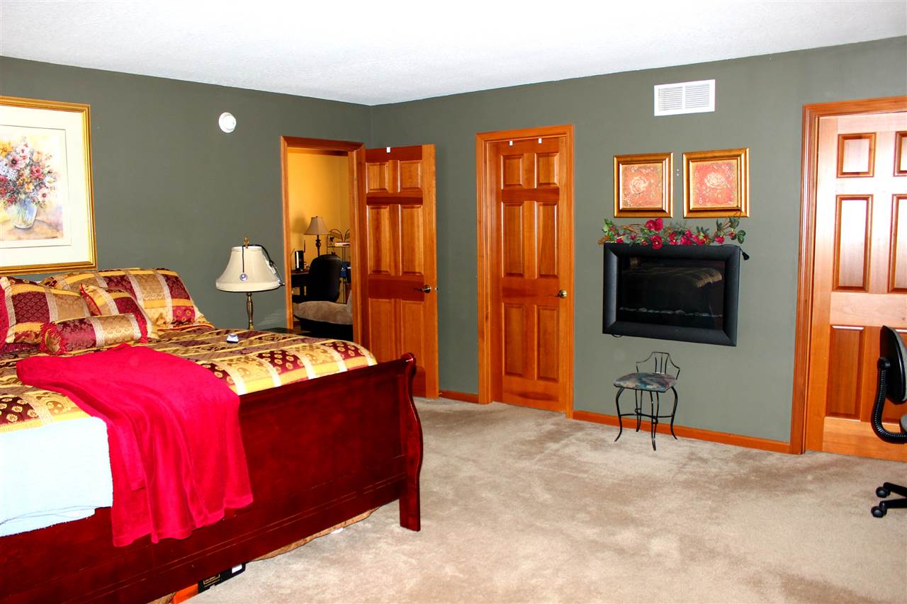 3817 Stanton Hall Pkwy, Fort Wayne, IN 46815 photo 5