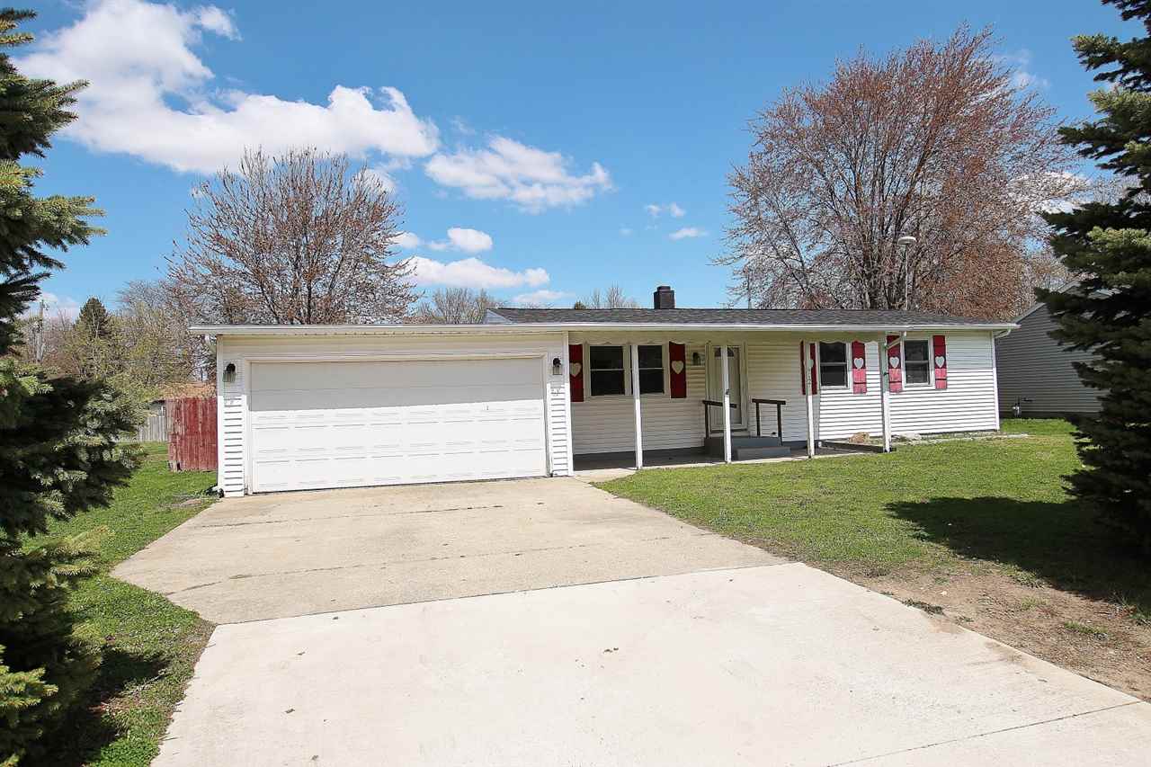 612 Park Meadow Dr, Ligonier, IN 46767 photo 1