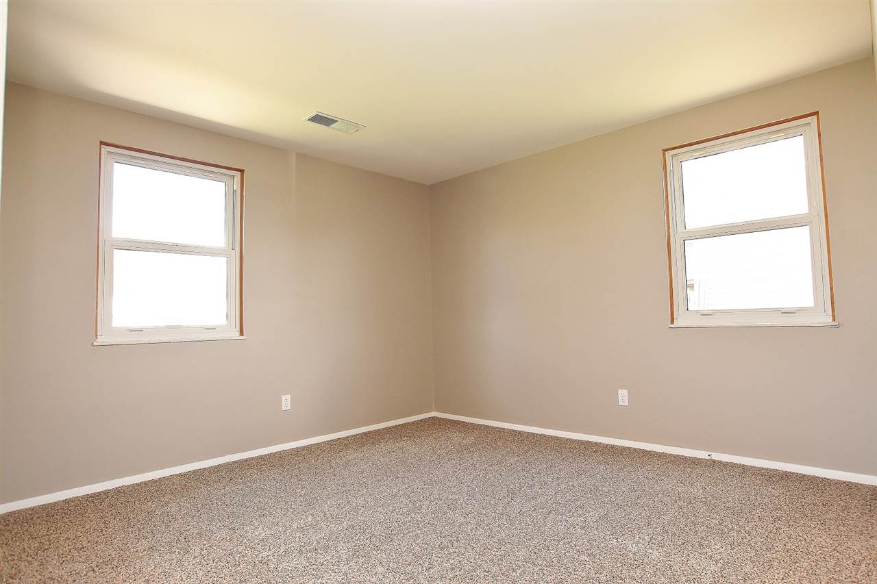 612 Park Meadow Dr, Ligonier, IN 46767 photo 14
