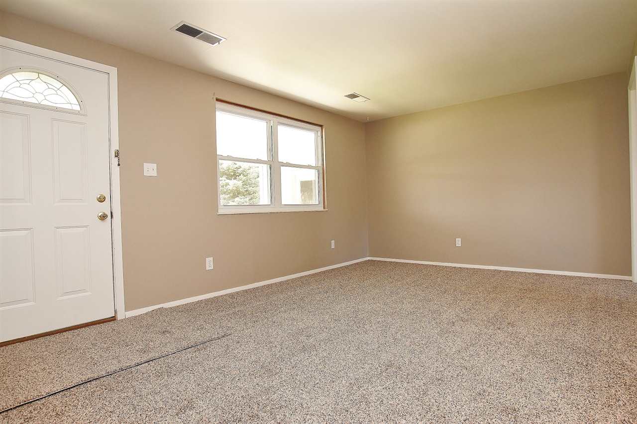 612 Park Meadow Dr, Ligonier, IN 46767 photo 10