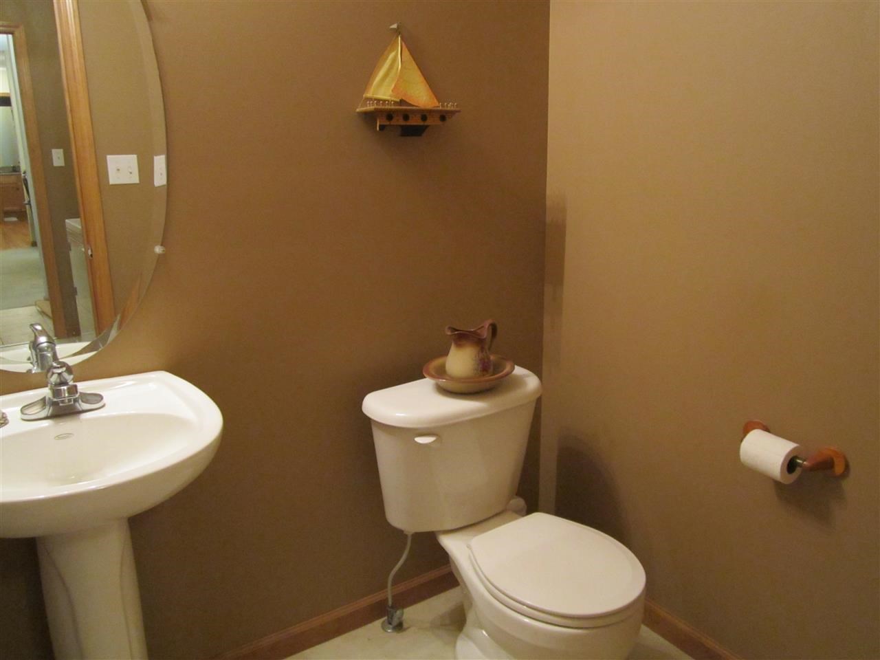 30289 Priem Rd, Elkhart, IN 46514 photo 19
