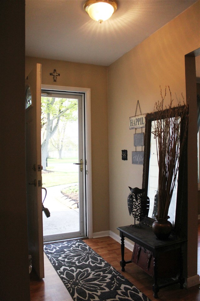 6608 Velmar Dr, Fort Wayne, IN 46835 photo 9