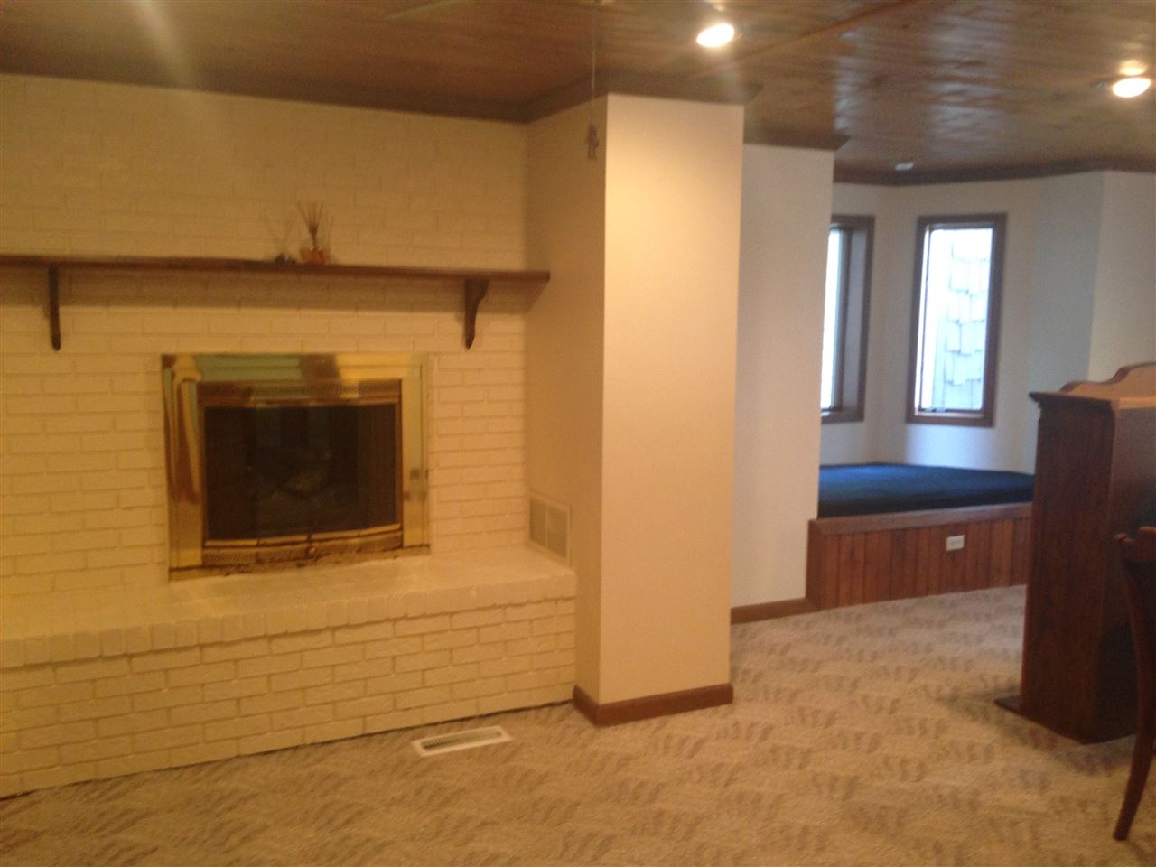 445 W Hill St, Wabash, IN 46992 photo 5