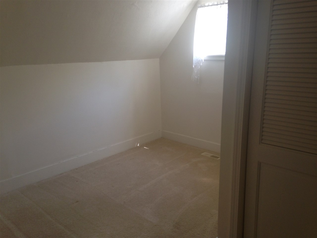 445 W Hill St, Wabash, IN 46992 photo 10