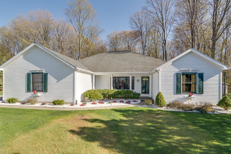 1524 Meadow Trl, South Bend, IN 46614 photo 1