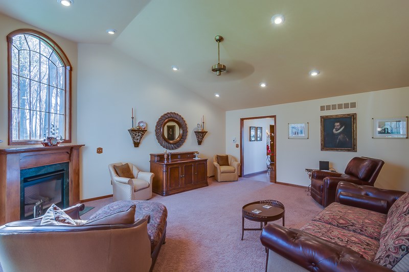 1524 Meadow Trl, South Bend, IN 46614 photo 9