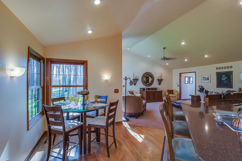 1524 Meadow Trl, South Bend, IN 46614 photo 4