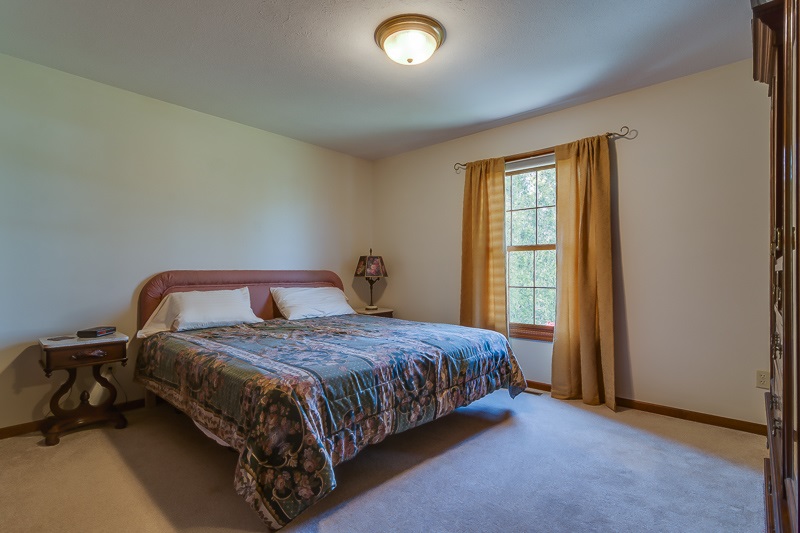 1524 Meadow Trl, South Bend, IN 46614 photo 17