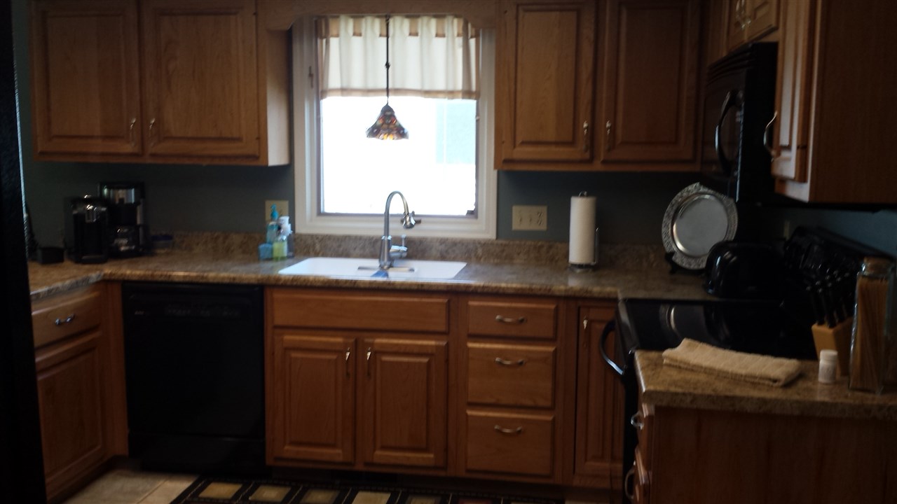 10519 Bay Bridge Rd, Fort Wayne, IN 46845 photo 4