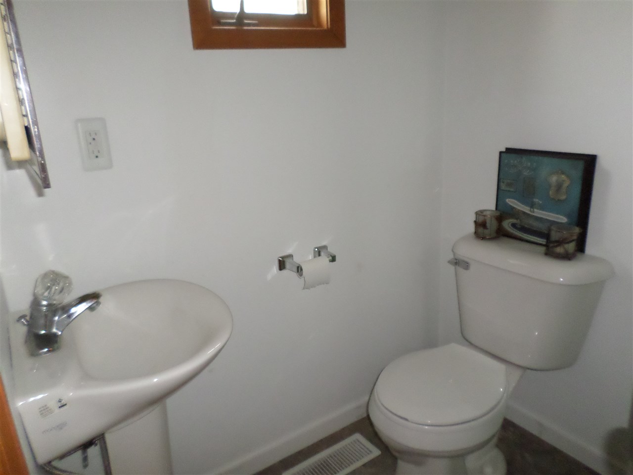 1710 Park St, Huntington, IN 46750 photo 11