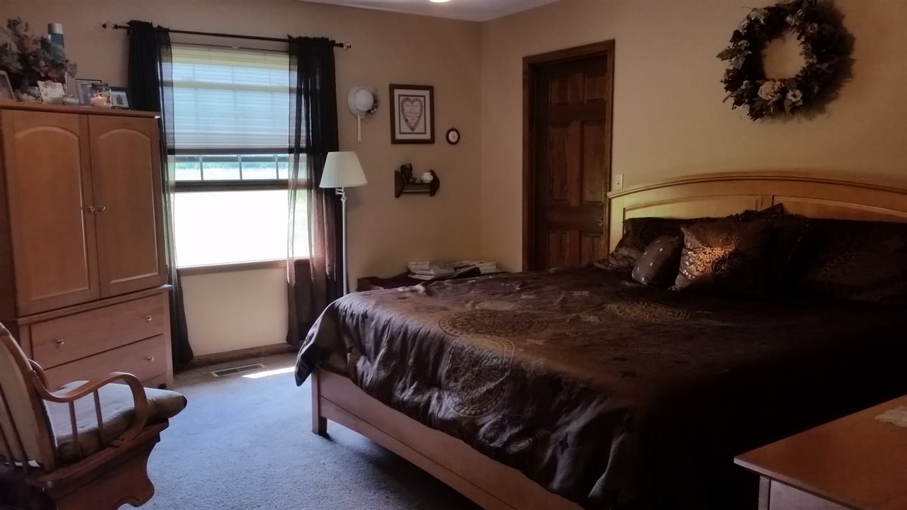 451 N 300 W, Washington, IN 47501 photo 12
