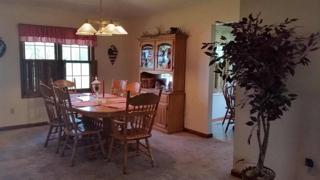451 N 300 W, Washington, IN 47501 photo 4