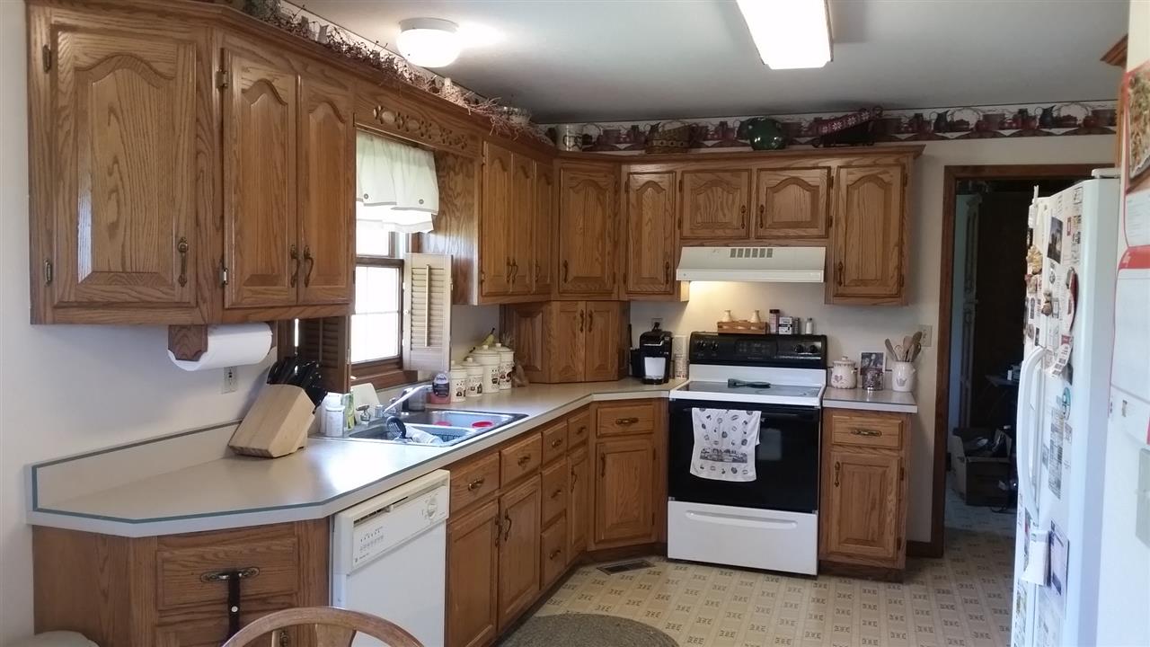 451 N 300 W, Washington, IN 47501 photo 5