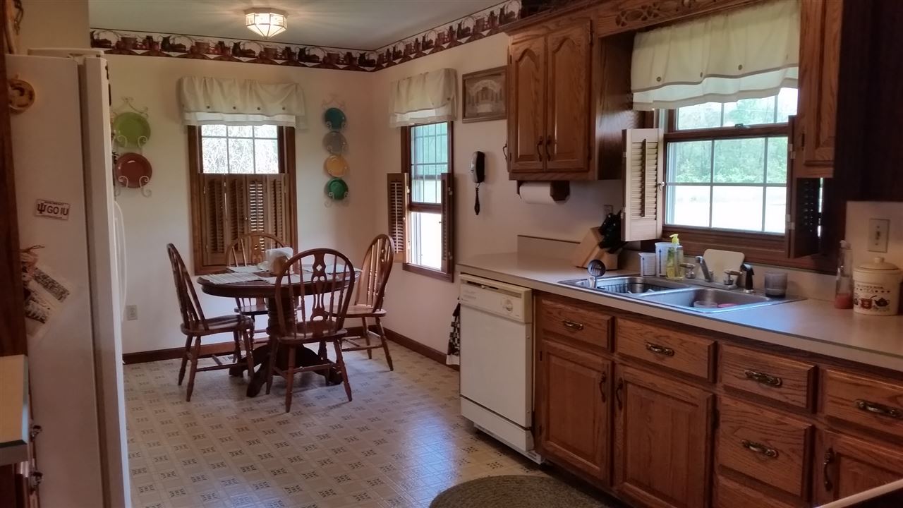 451 N 300 W, Washington, IN 47501 photo 6