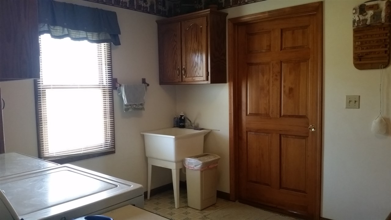451 N 300 W, Washington, IN 47501 photo 7